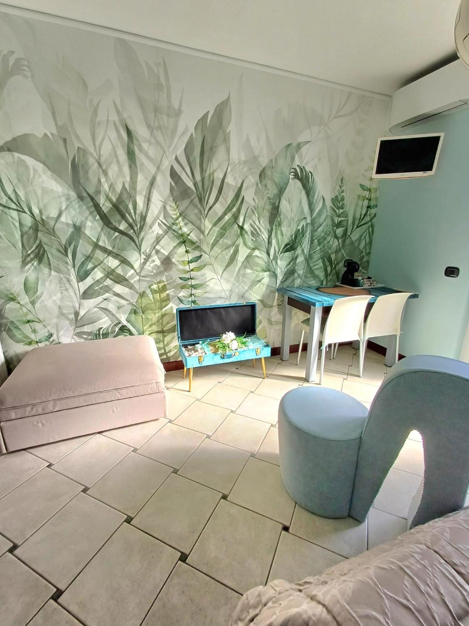 Maryhouse - Ingresso Indipendente Hotel Venegono Superiore Ngoại thất bức ảnh